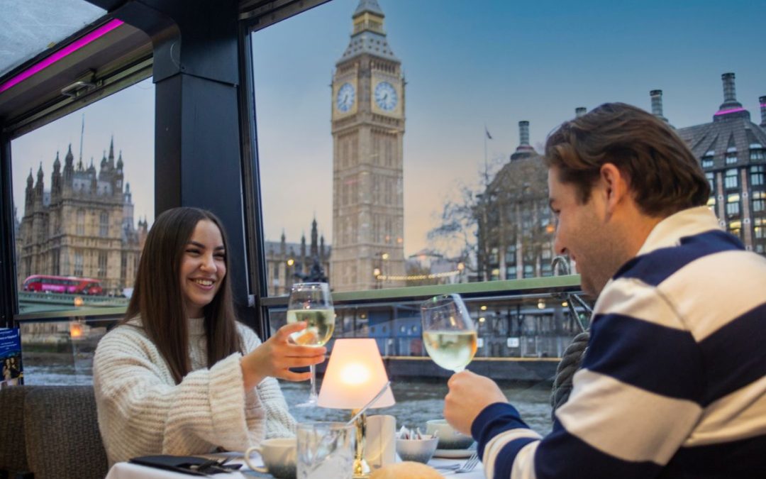 The Ultimate Guide to Thames Dinner Cruises in London
